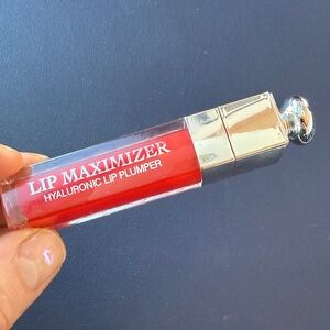 Dior Addict Lip Maximizer Hyaluronic Plumper Gloss